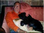 Kerry Blue Terrier de La Cadiera. Merlin con su amito